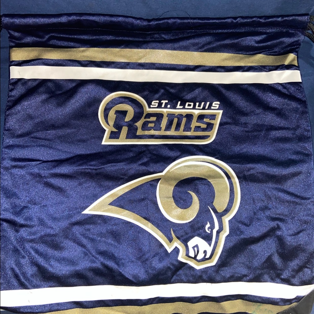 Rams Carry Pack